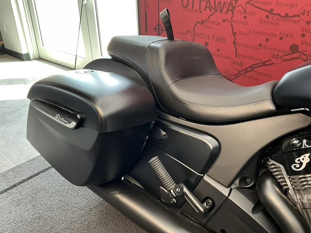 Indian Motorcycle Challenger Dark Horse 2026 alt