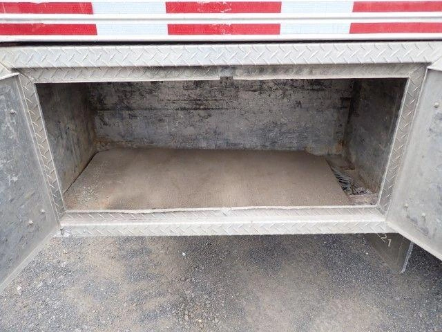 Peterbilt 335 2009