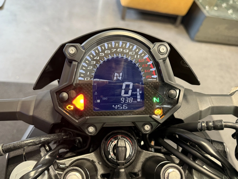 2023 Kawasaki Z400 Abs alt