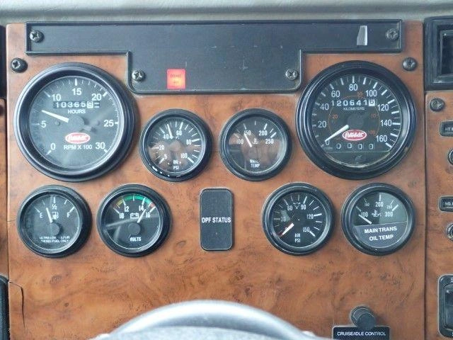 Peterbilt 335 2009
