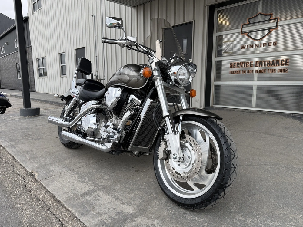 2004 Honda Vtx1800c alt