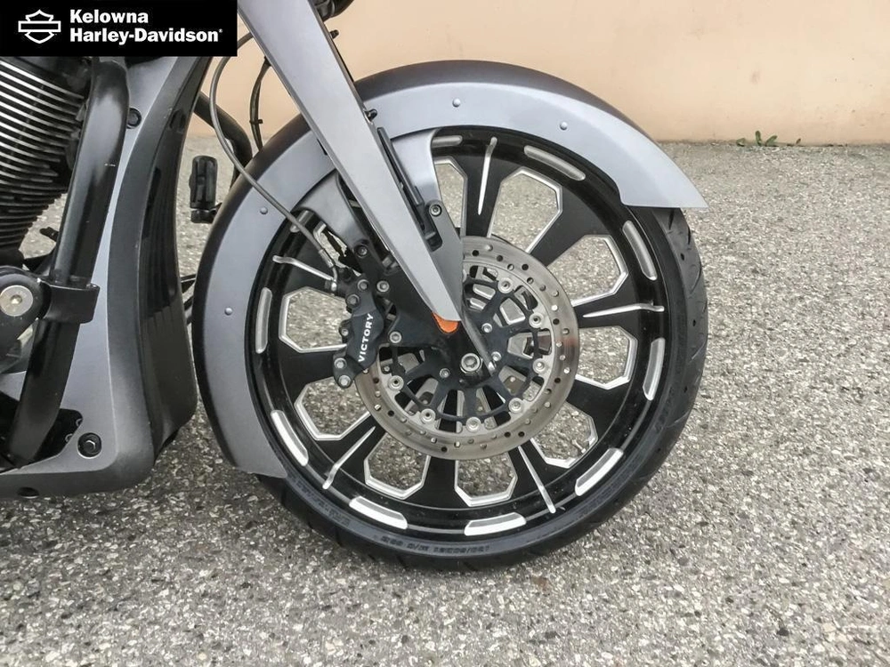 2016 Victory Motorcycles Magnum X-1 Stealth Edition alt