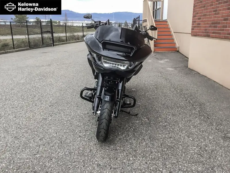 2026 Harley-Davidson FLTRX - Road Glide® thumbnail 2