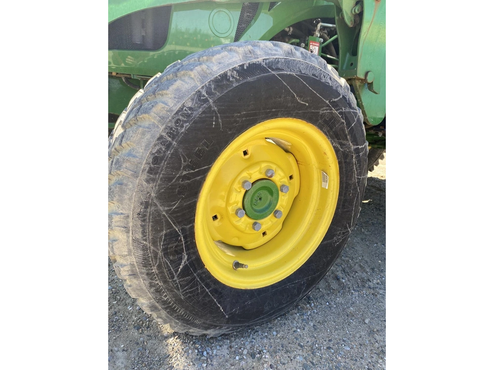 2022 John Deere 4066r alt