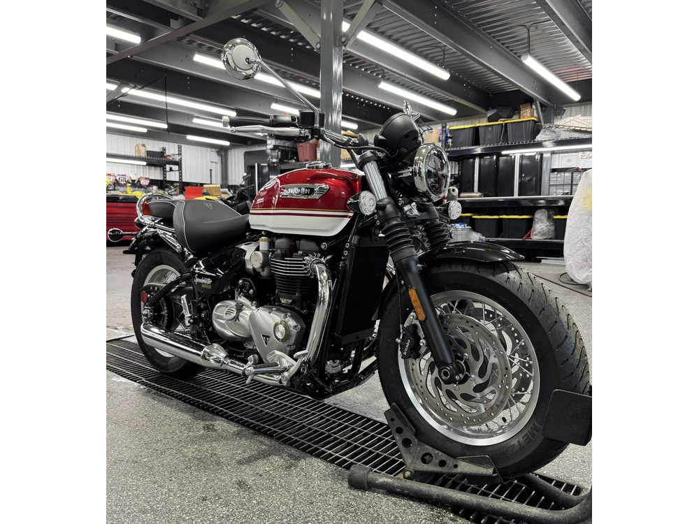 2026 Triumph Bonneville Speedmast alt