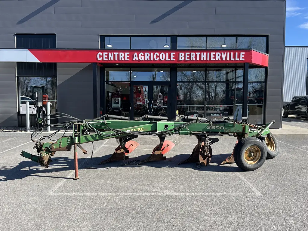 1989 John Deere  2800