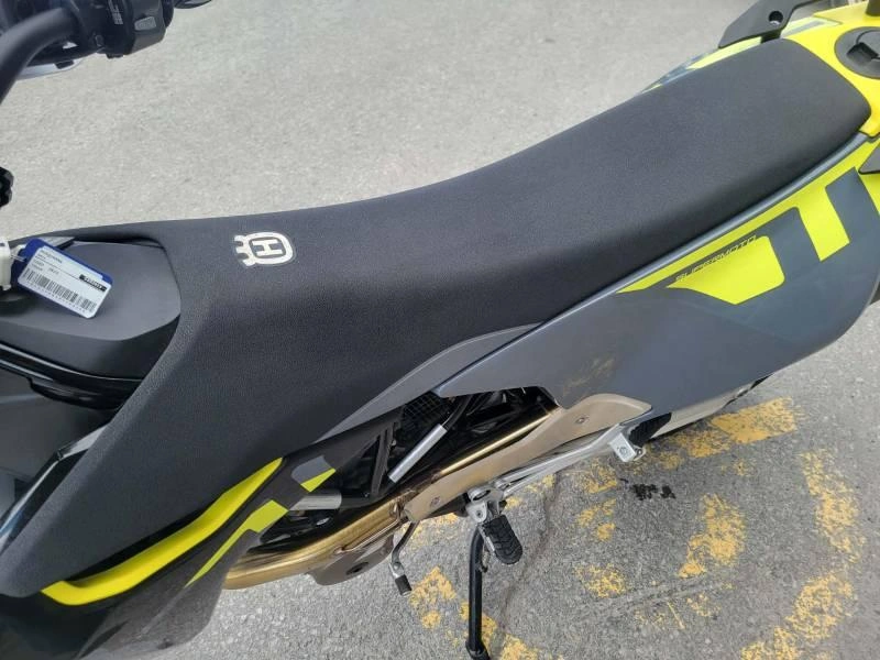2023 Husqvarna 701sm alt