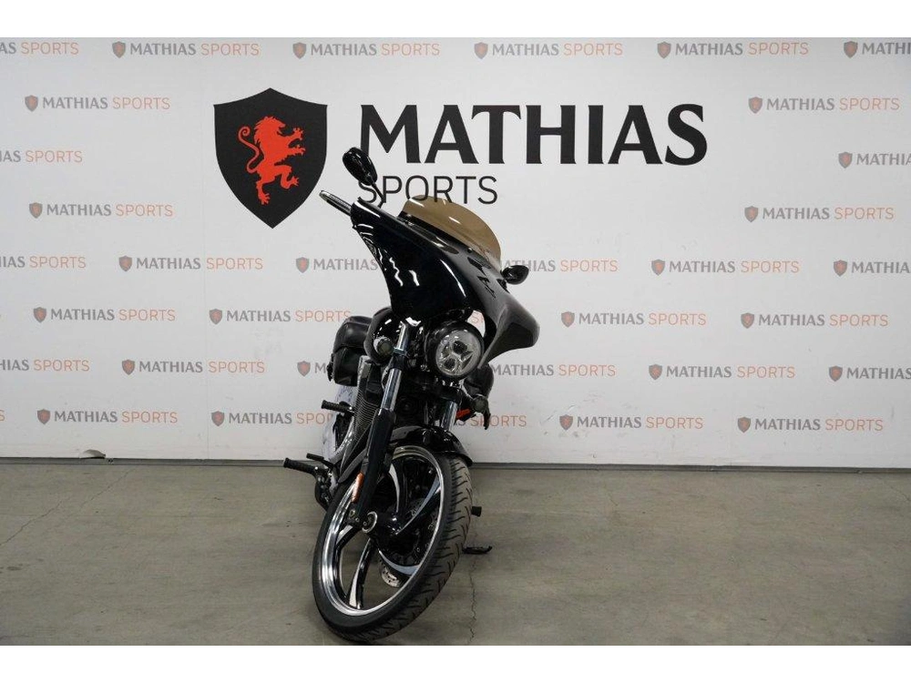 2010 Victory Motorcycles Vegas 8-ball alt