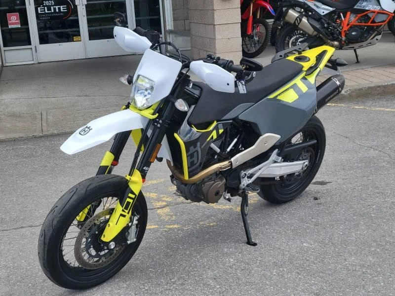 2023 Husqvarna 701sm alt