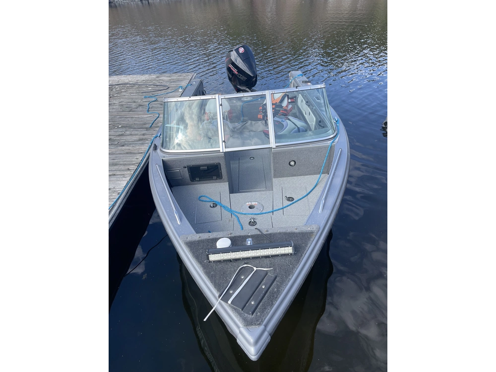 2008 Lund Boat Co 1950 Tyee alt
