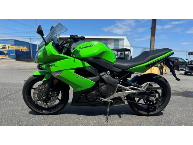 Kawasaki Ninja 400r 2011 alt
