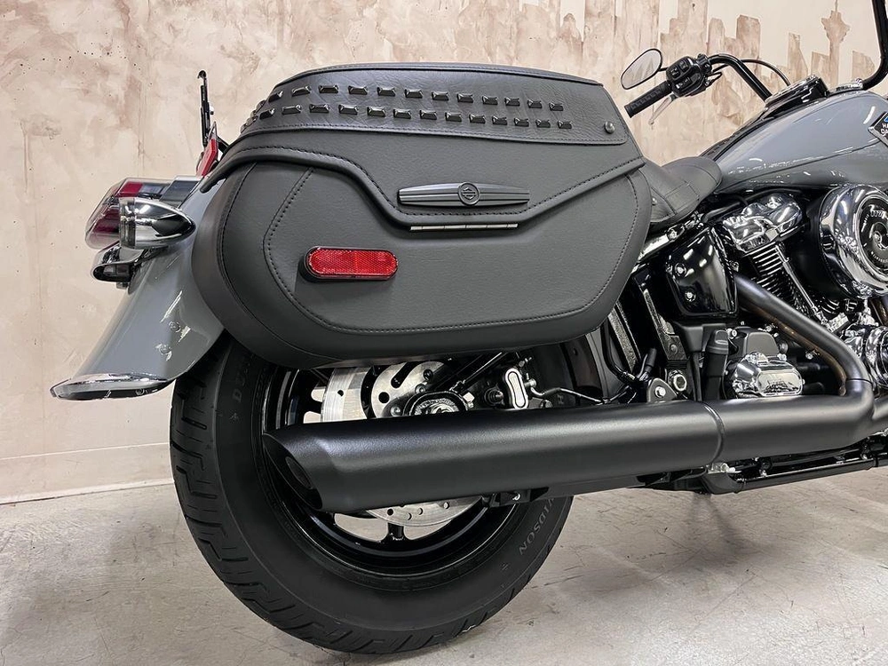2026 Harley-davidson Flhc Heritage Classic alt