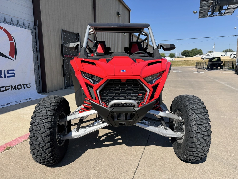 2026 Polaris Rzr Pro R Ultimate Indy Red alt