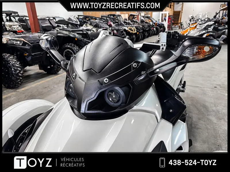 Can-Am SPYDER RS SE5 TRÈS BAS MILLAGE ! 2012