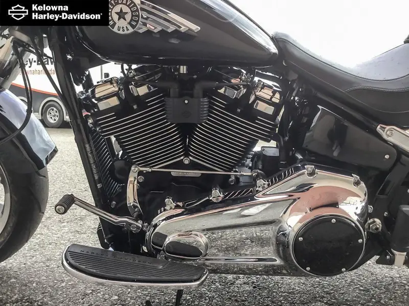 2026 Harley-Davidson FLFB - Fat Boy® thumbnail 24