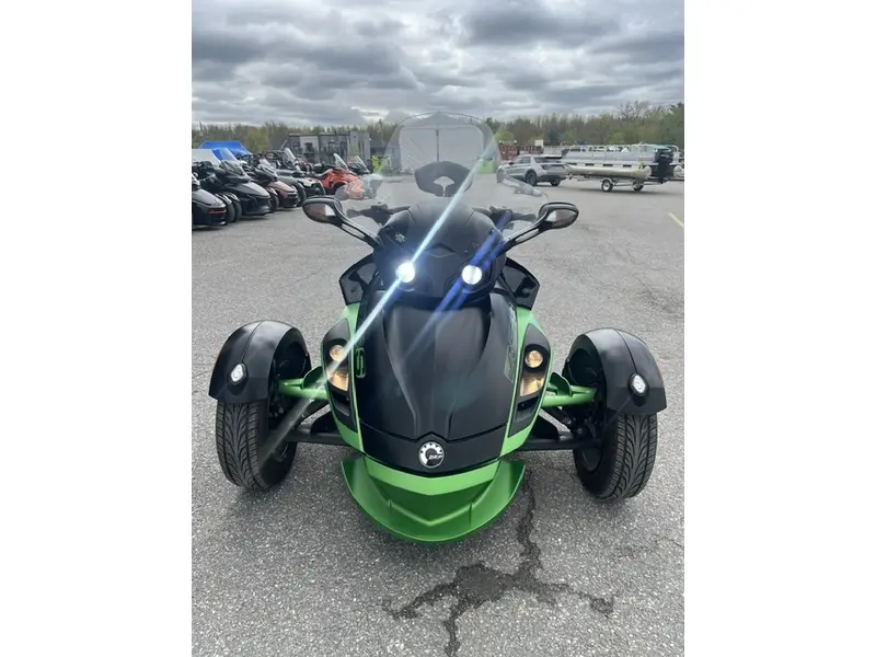 2012 Bombardier RS S 990cc (SE5) thumbnail 6