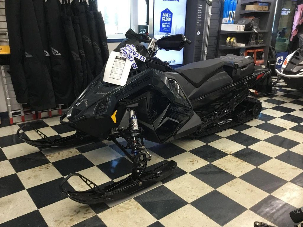 2025 Polaris Prostar S4 Indy Adventure 137 Storm Gray / Indy Red alt
