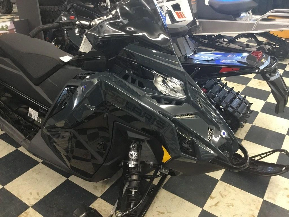 2026 Polaris 650 Indy Xc 137 Gloss Black / Blue Dusk alt