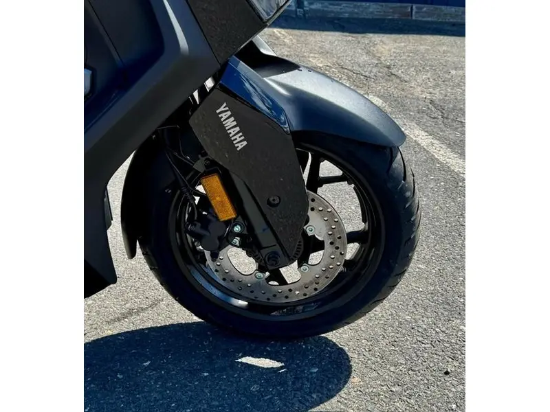 2025 Yamaha XMAX thumbnail 8
