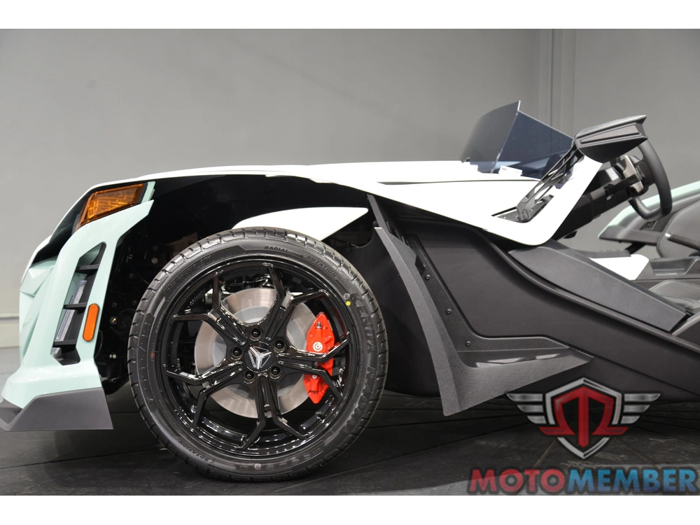2026 Slingshot R Autodrive alt