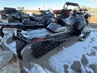 Ski-doo Renegade 900 Ace 2026
