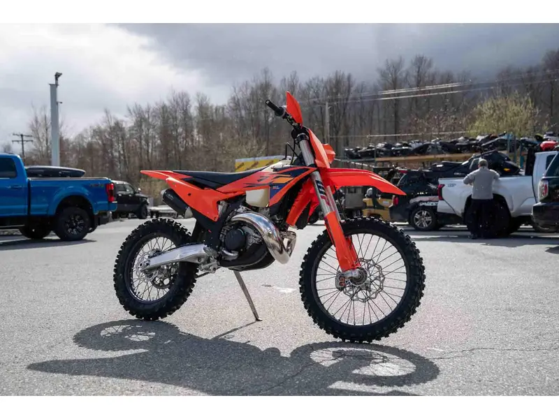 2026 KTM 300 XC thumbnail 4