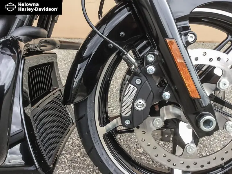 2026 Harley-Davidson FLTRX - Road Glide® thumbnail 19