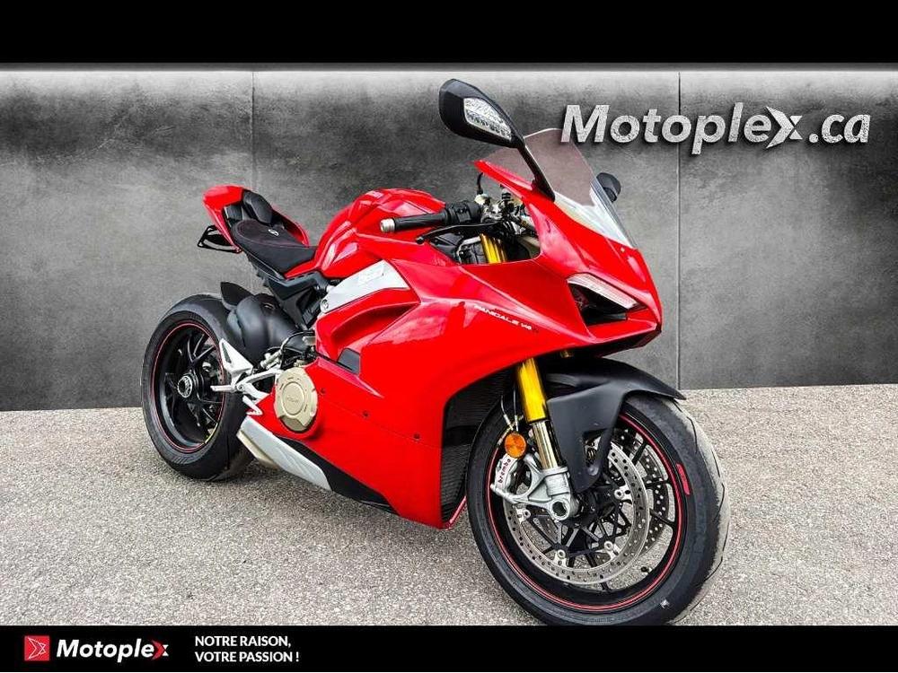 Ducati Panigale V4s 2019 alt