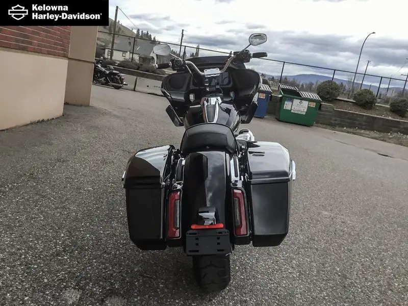 2026 Harley-Davidson FLTRX - Road Glide® thumbnail 5