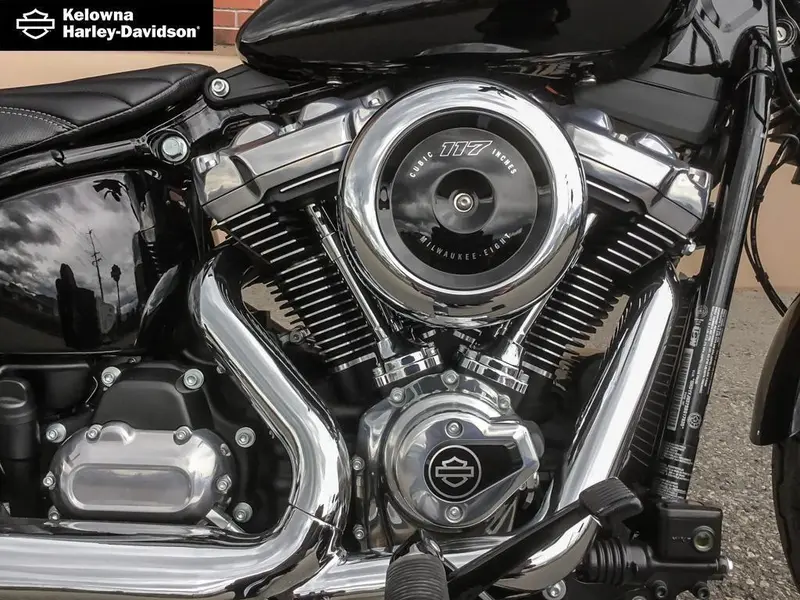 2026 Harley-Davidson FXBB - Street Bob® thumbnail 11