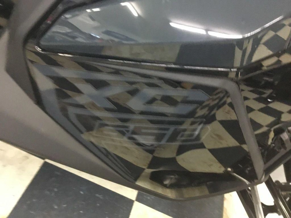 2026 Polaris 650 Indy Xc 137 Gloss Black / Blue Dusk alt