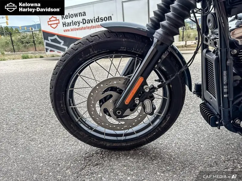 2025 Harley-Davidson FXBB - Street Bob® thumbnail 19