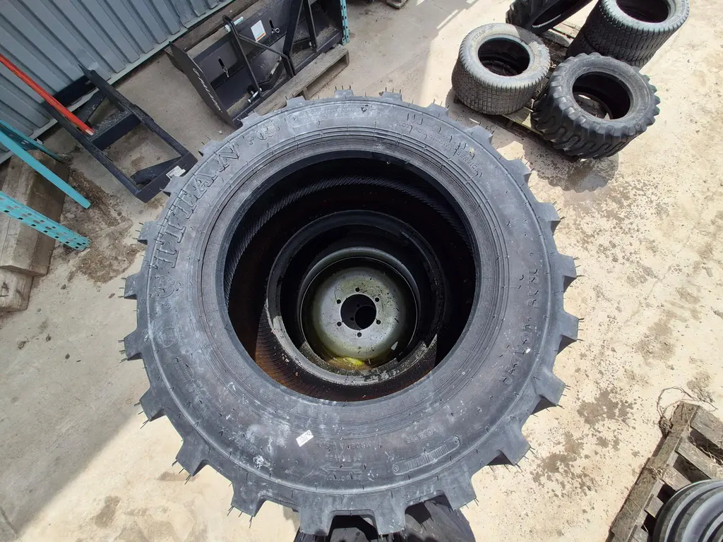 TITAN 10X16.5 43X16-20 2020