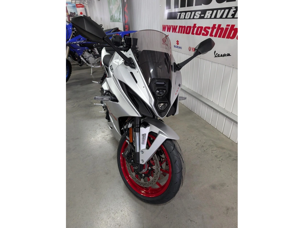 Suzuki Gsx-8r 2024 alt
