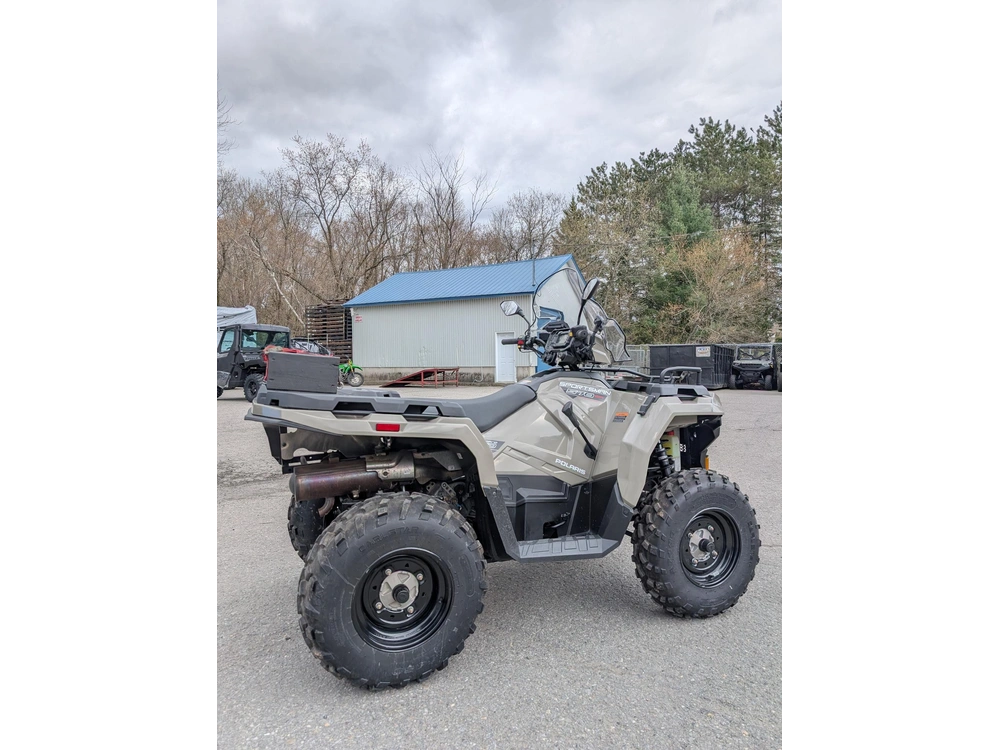 Polaris Sportsman 570 Desert Sand Non-eps 🎯 Vtt Usagé Bas Km Chauffant Pare-brise Coffre Arrière État Parfait Prêt Sentier 🟢 2026 alt