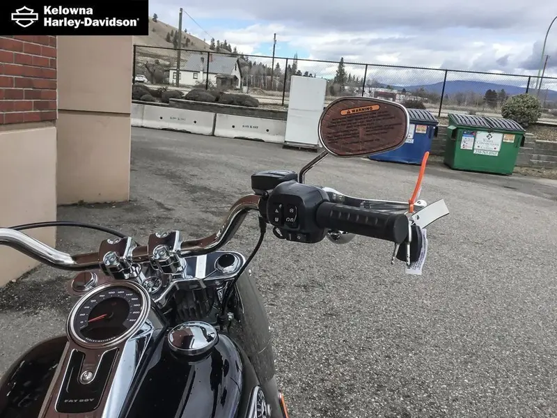 2026 Harley-Davidson FLFB - Fat Boy® thumbnail 16