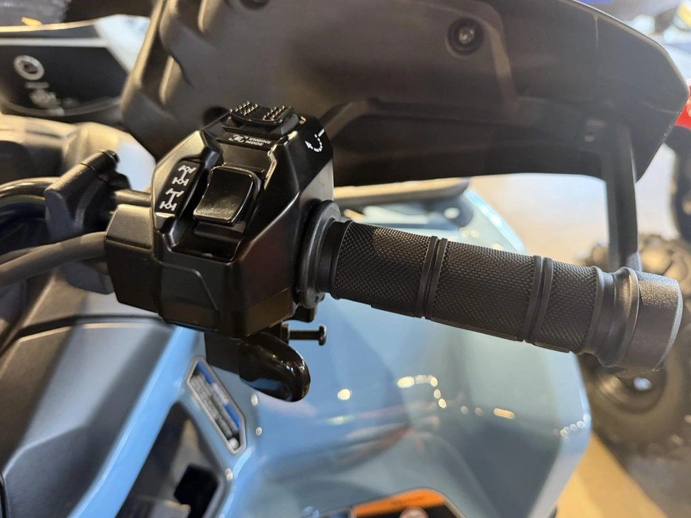 2026 Brp Outlander Xt 700 (canada) alt