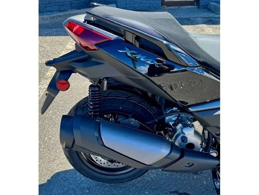 Yamaha Xmax 2025 alt