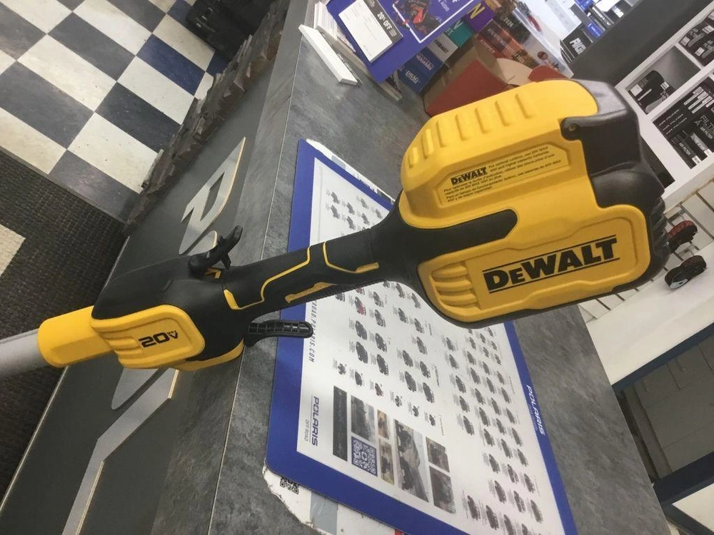 2026 Dewalt Handheld Snowthrower alt