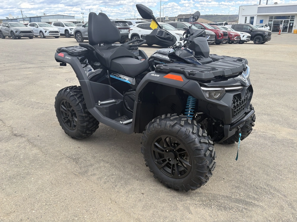 2026 Cfmoto Cforce 1000 Touring alt