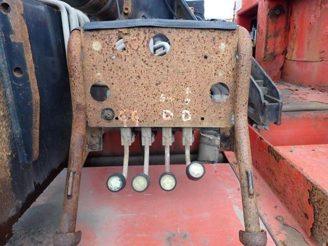 International 7600 2010
