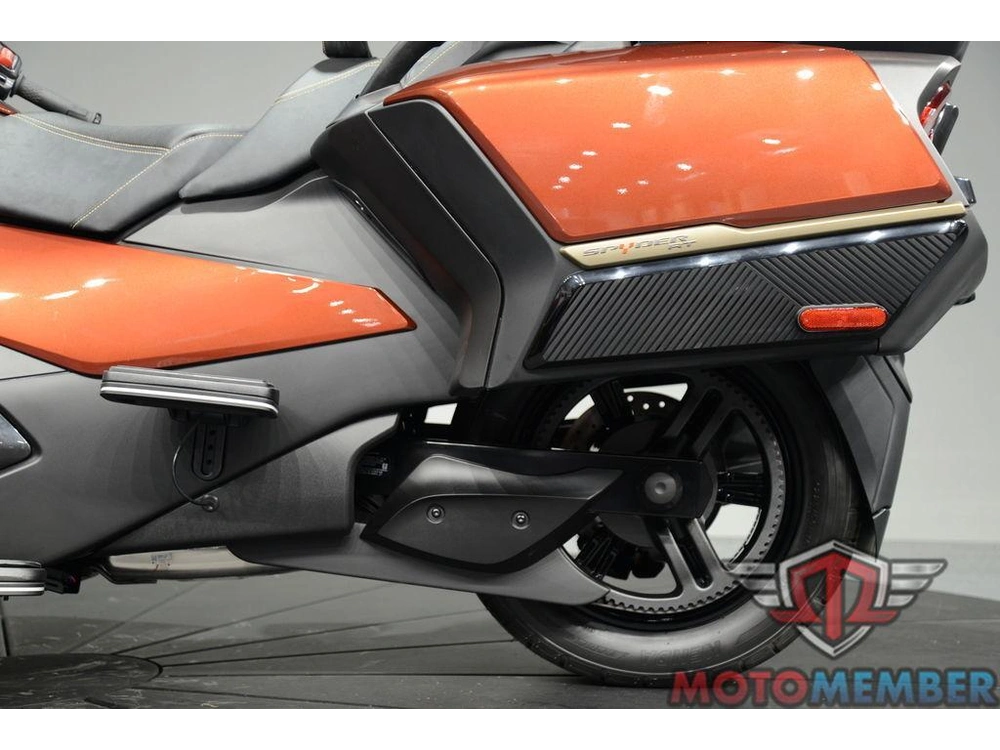 2026 Can-am Spyder Rt Sea-to-sky alt