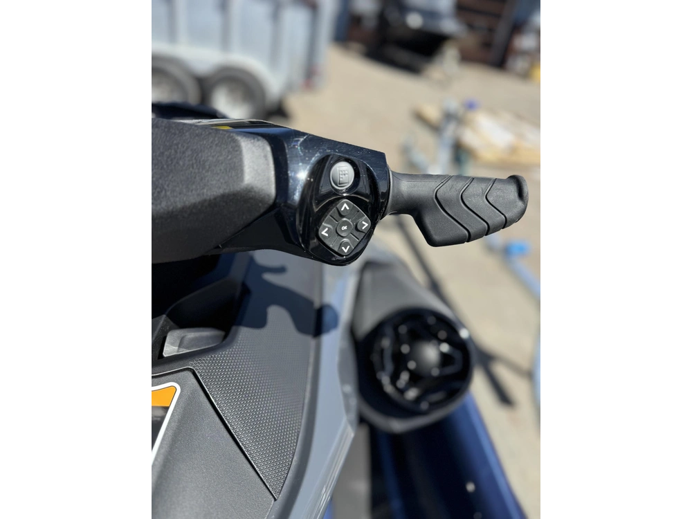 2026 Sea-doo Gtx 230 W/audio Ibr & Idf