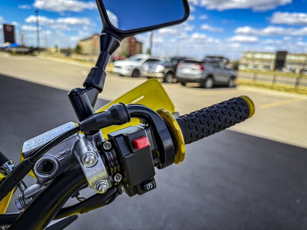 2023 Suzuki Dr-z400s alt