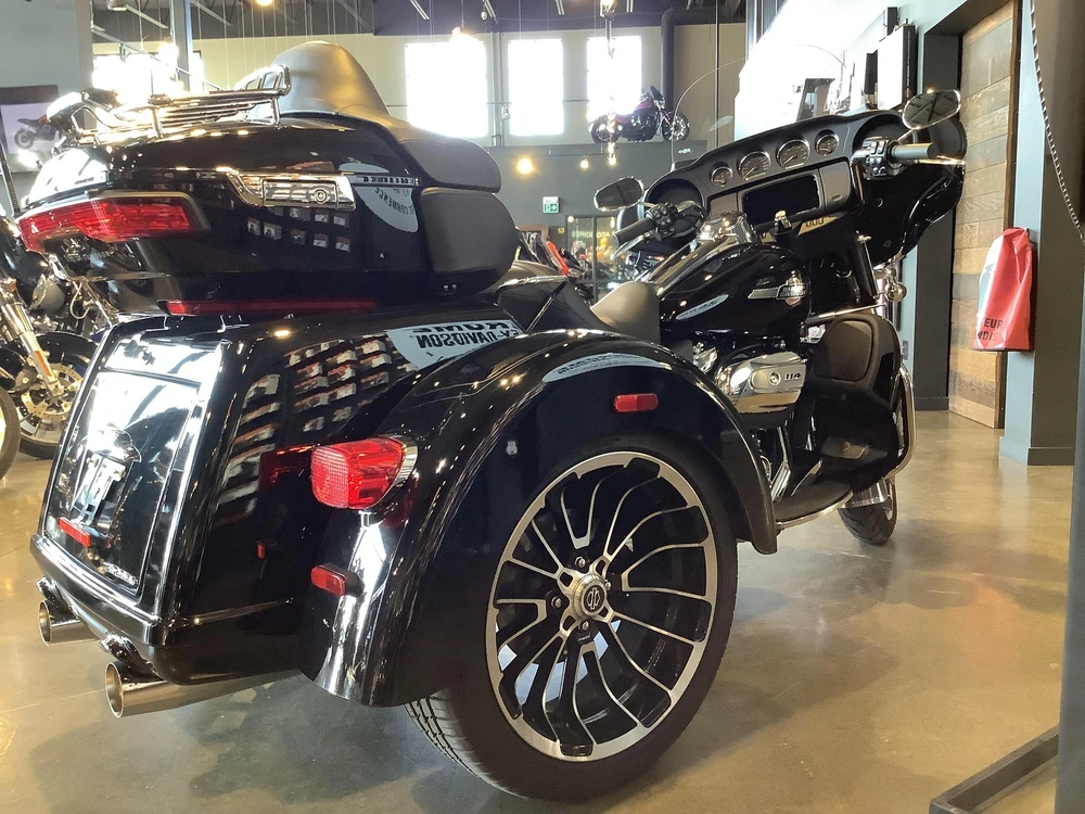 Harley-davidson Tri Glide Flhtcutg 2025 alt