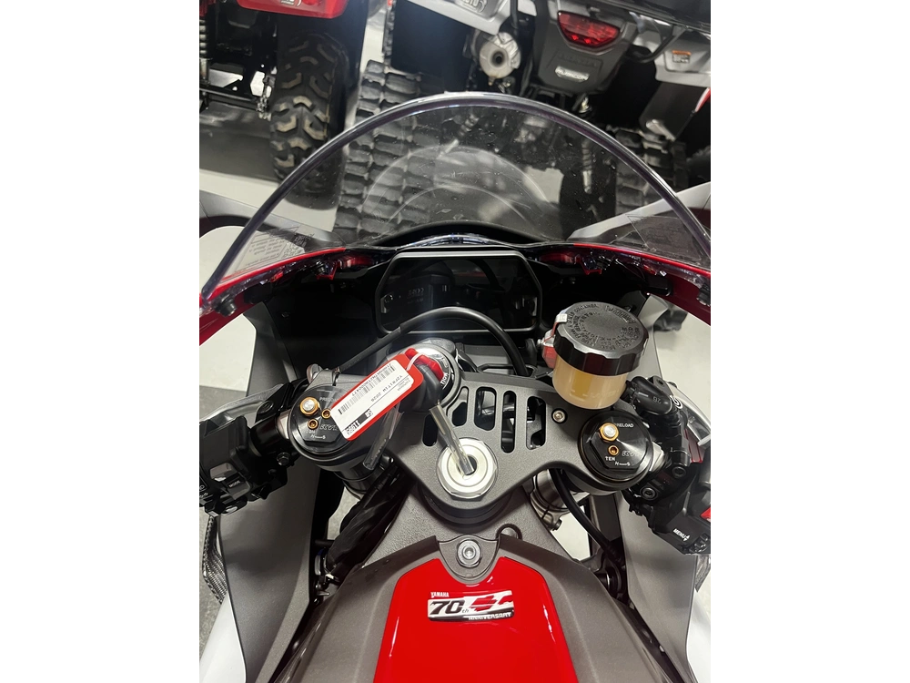 Yamaha Yzf-r1 R1 2026 alt