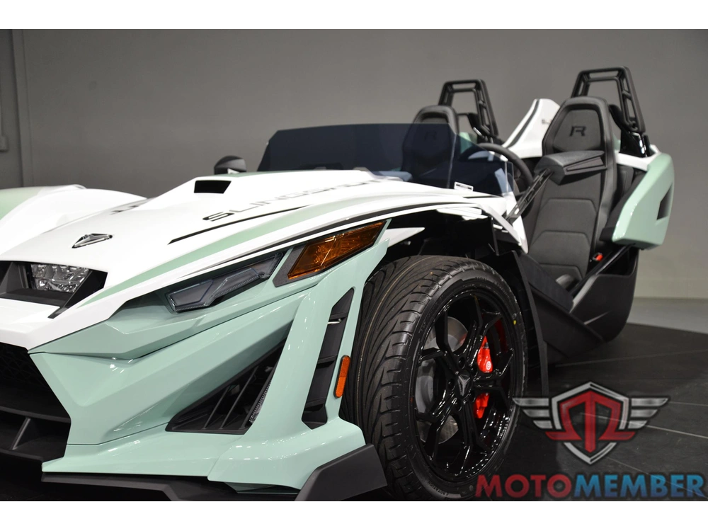 2026 Slingshot R Autodrive alt