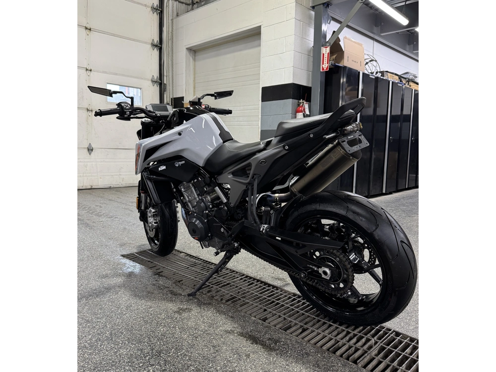 2024 Ktm Duke 790 alt