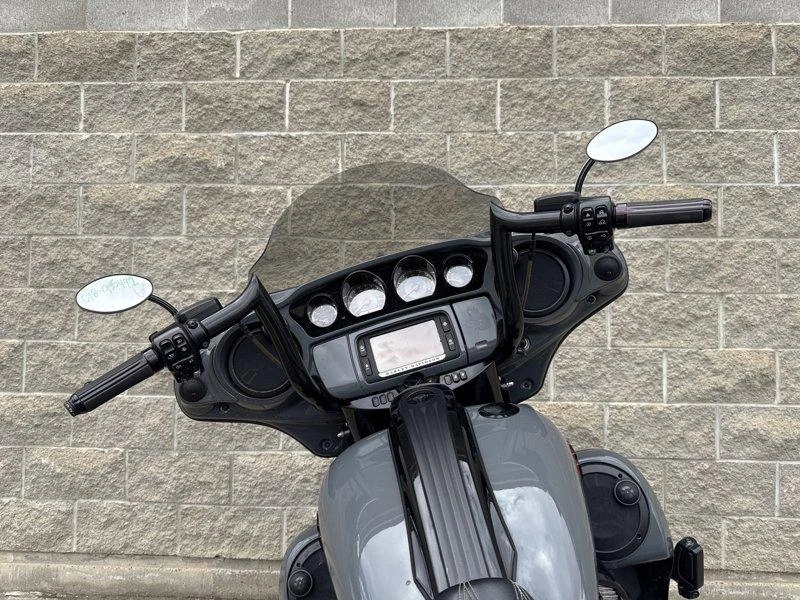 2018 Harley-davidson Flhxse - Cvo™ Street Glide® alt