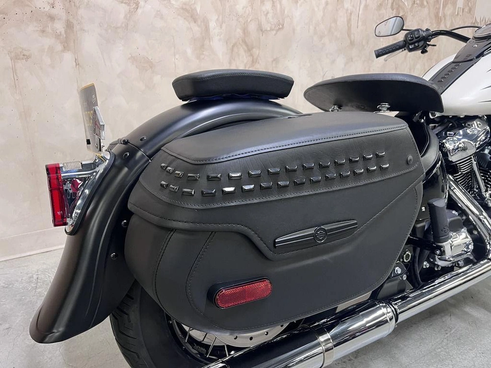 2025 Harley-davidson Flhc Heritage Classic alt